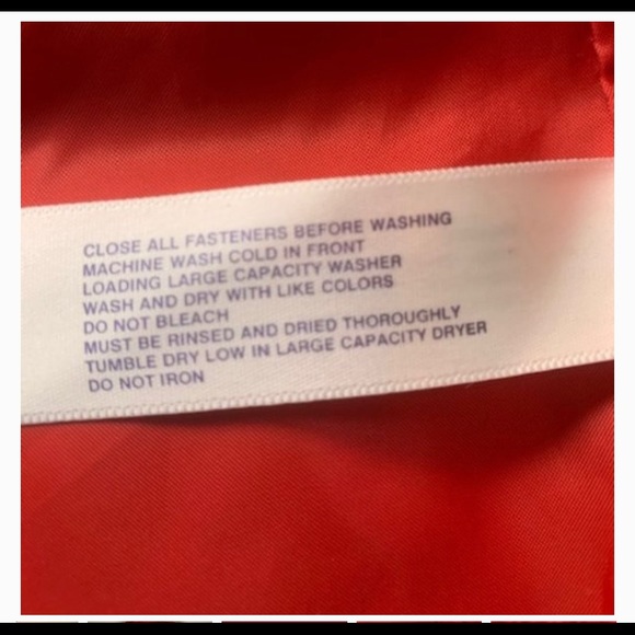 GAP SZ Small Red Down Puffer Winter Coat w/ Hood - Picture 2 of 5